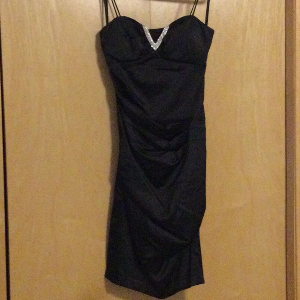 Betsy & Adam fitted satin dress - Picture 2 of 11